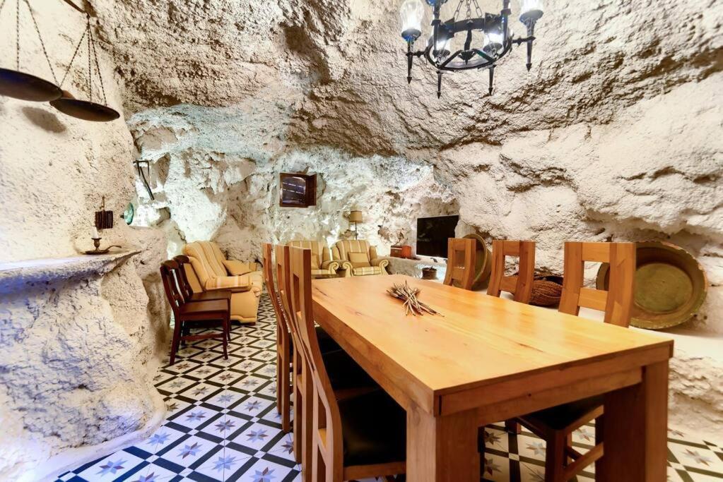 Cueva Con Jacuzzi A 20 Minutos De Valencia Villa Benaguacil Екстериор снимка