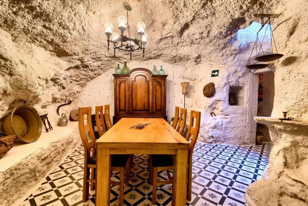 Cueva Con Jacuzzi A 20 Minutos De Valencia Villa Benaguacil Екстериор снимка