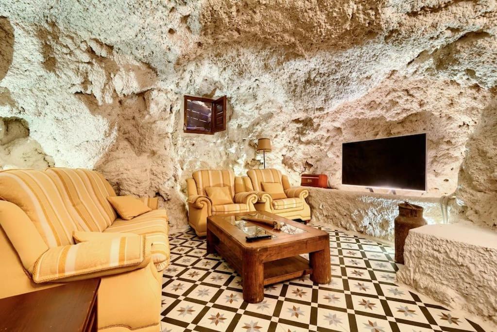 Cueva Con Jacuzzi A 20 Minutos De Valencia Villa Benaguacil Екстериор снимка